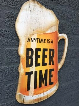 Enseigne murale chope de bière avec texte : 